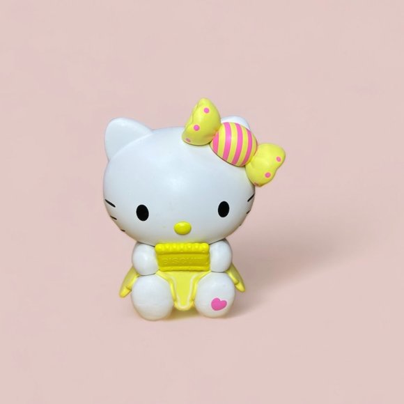 Lot of 4 Sanrio Hello Kitty Collection Ornaments PVC Figures H 3" x L2" - Picture 7 of 13